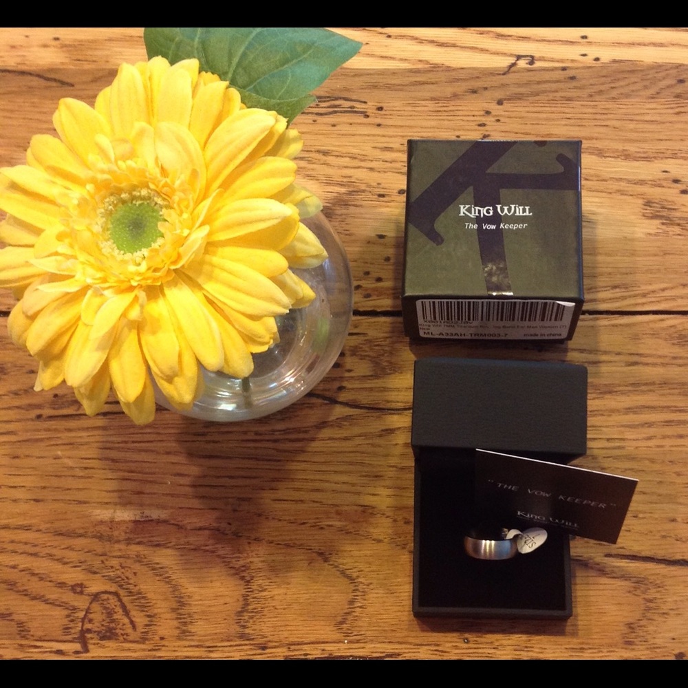 Men's Titanium wedding band.